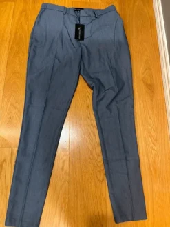 Discount TAILORED ATHLETE Miesten siistit housut