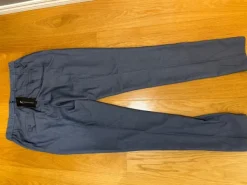 Discount TAILORED ATHLETE Miesten siistit housut