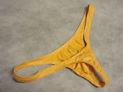 Hot KriszSartoria Miesten string-malliset uimahousut