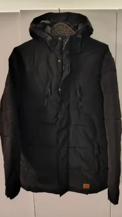 Online Twintip Miesten toppatakki musta koko L