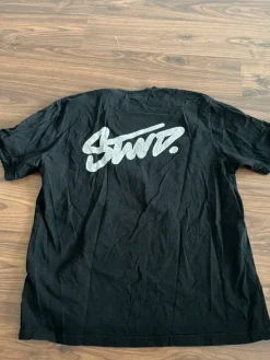 Best Pull & Bear Miesten t-paita