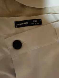 New Manfinity Miesten valvoinen käyttämätön puku