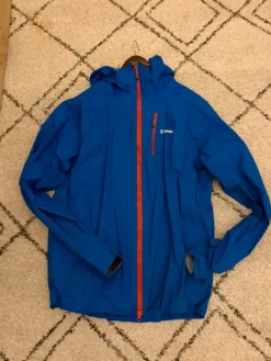 Outlet Simond Miesten veden pitävä takki