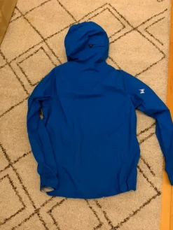 Outlet Simond Miesten veden pitävä takki