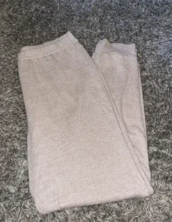 H&M Mukavat yöhousut