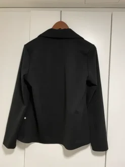 Discount New Yorker Musta bleiseri L