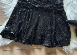 Outlet Musta glittermekko