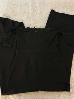 New Amisu Musta juhla haalari