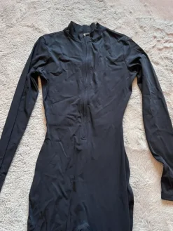 New Amazon Musta kokoasu S