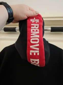 New Musta M koon huppari