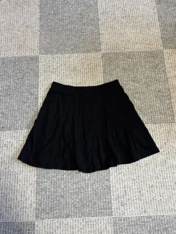 Online H&M Divided musta minihame