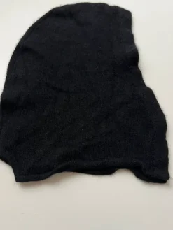 Sale Musta villahuppu angoraa