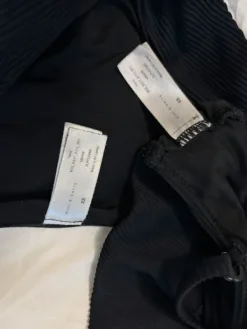 Clearance mustat bikinit