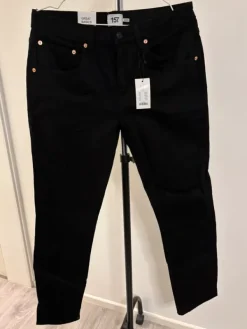 Online Lager 157 Mustat farkut uudet