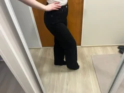 Online Gina Tricot Mustat leveälahkeiset farkut