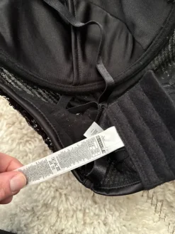 Best New Yorker Mustat paljetti rintsikat