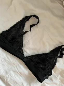 Sale H&M Mustat pitsiliivit