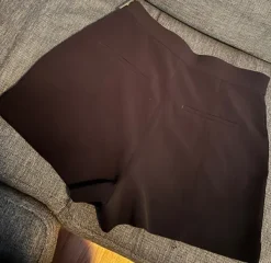 Hot H&M Mustat shortsit