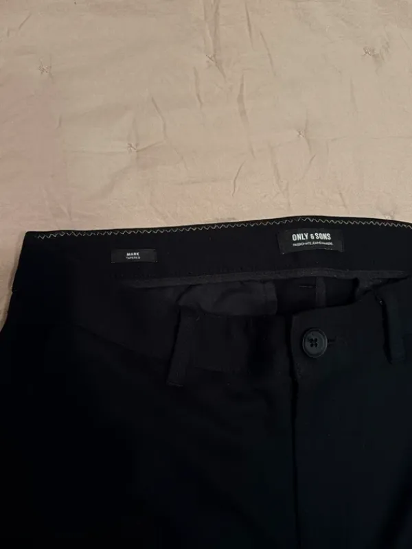 ONLY & SONS Mustat suorat housut