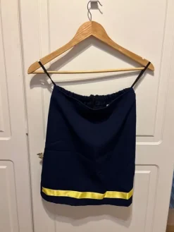 punanaamio Naamiaisasu lentoemo