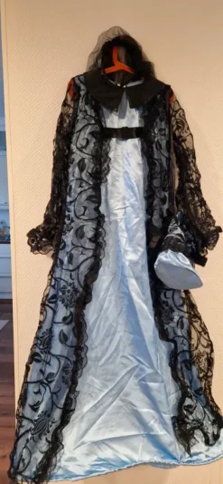 Hot No Label Naamiasmekko