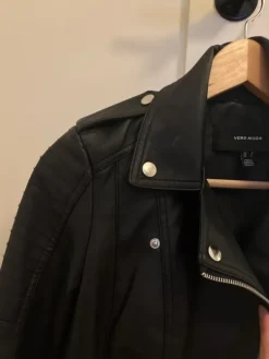 Hot Vero Moda Nahkatakki