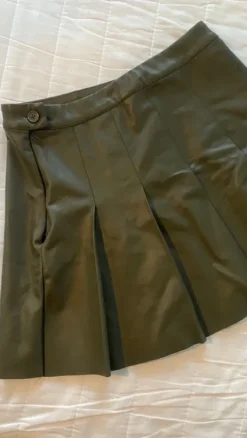 FB Sister Nahkavekkihame