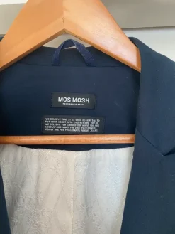 Outlet Moshi Moshi Mind Naisten puku