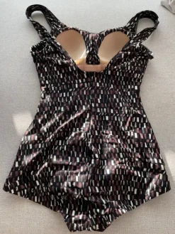 Outlet Naisten uimapuku, ruskea, US koko 12