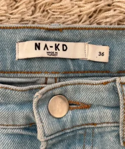 Online NA-KD Farkut 36