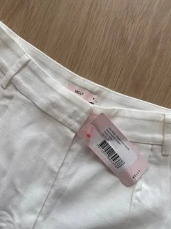 Nelly pellavashortsit