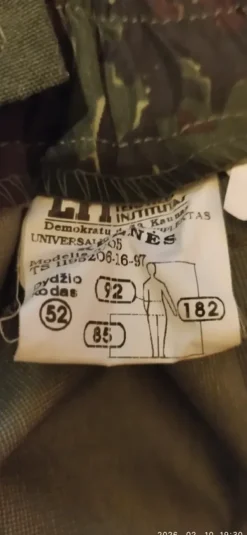 Sale Neperšlampamos kamufliažinės kelnės