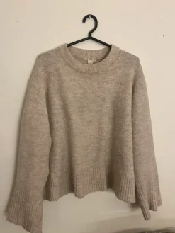 Discount Gina Tricot Neulepaita