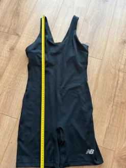 New balance m dydžio kombinezonas