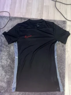 Clearance Nike Dri-fit paita