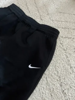 Sale Nike joggers