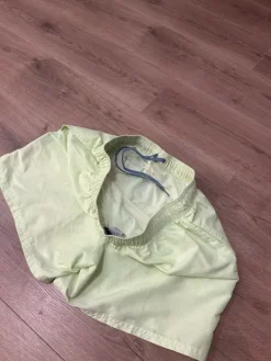 Online Nike maudymosi sortai