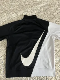Sale Nike Paita