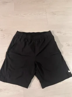Sale Nike pyöräilyshortsit