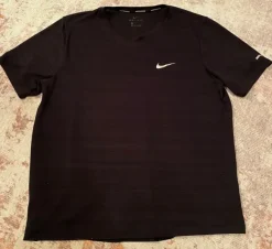 Discount Nike Running DRI - fit T- paita