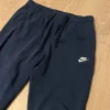 Nike Sportswear Cuffed pants