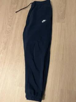 Nike Sportswear Cuffed pants