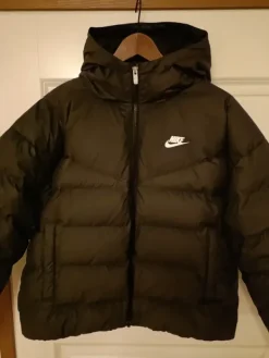 New Nike storm-fit takki