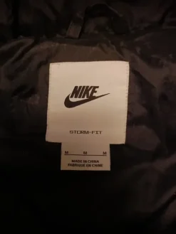 New Nike storm-fit takki