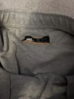 Hot Nike tack housut