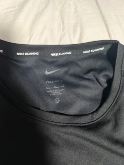 Online Nike urheilupaita