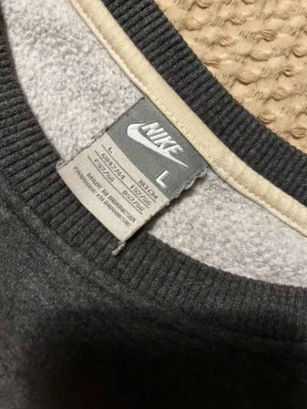 Outlet Nike vintage college