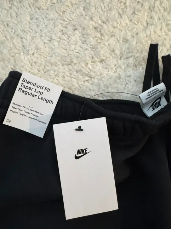 Hot Nike n college housut