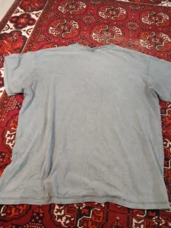 Online Bershka Nirvana Tpaita