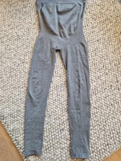 Clearance Noppies raskaustrikoot